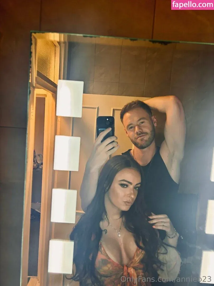 anie_b Onlyfans Photo Gallery 