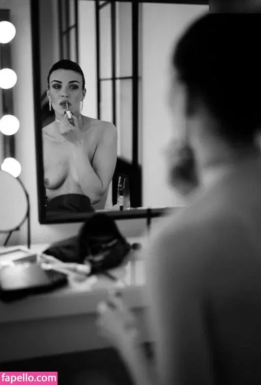 Vanessa Bartsch Onlyfans Photo Gallery 