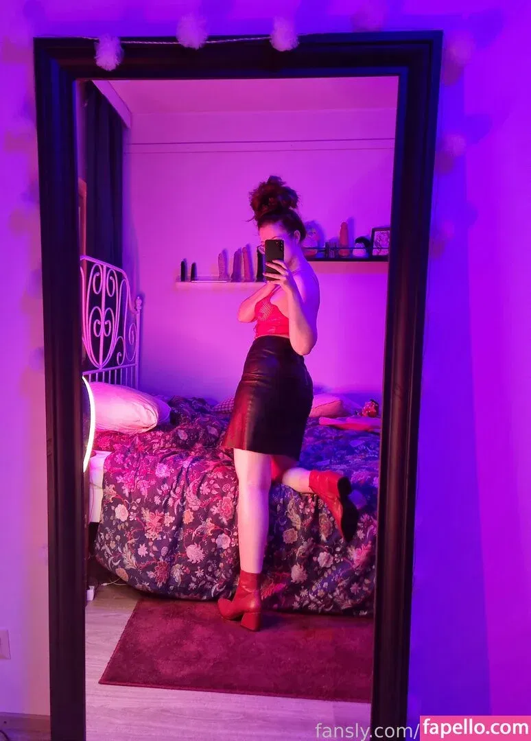 aurorafiend Onlyfans Photo Gallery 