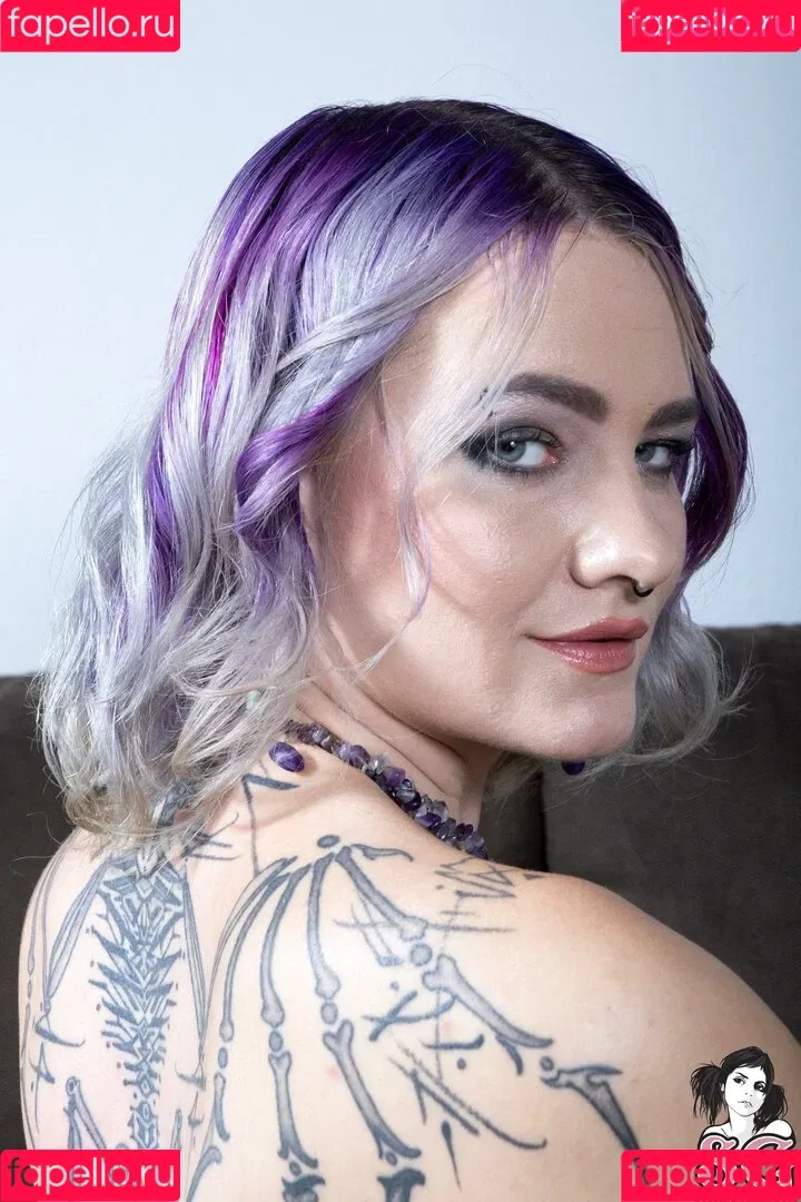 Wenchi Onlyfans Photo Gallery 