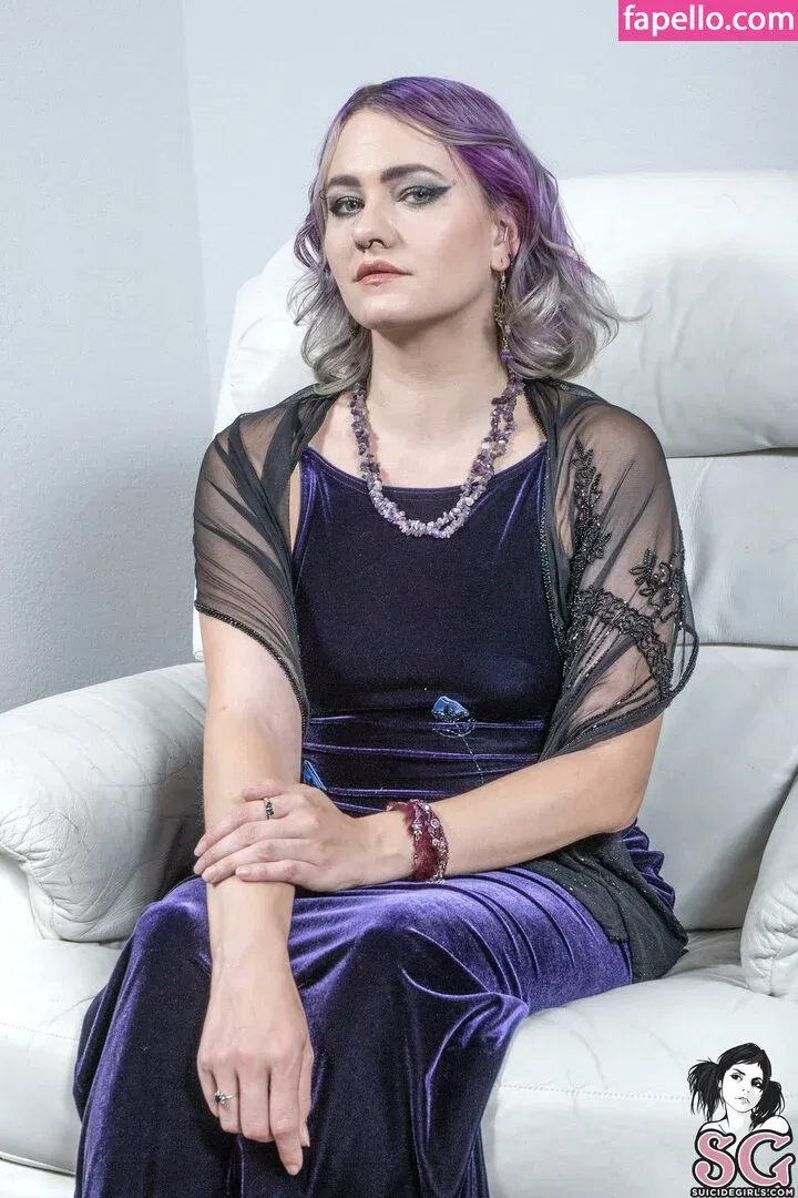 Wenchi Onlyfans Photo Gallery 