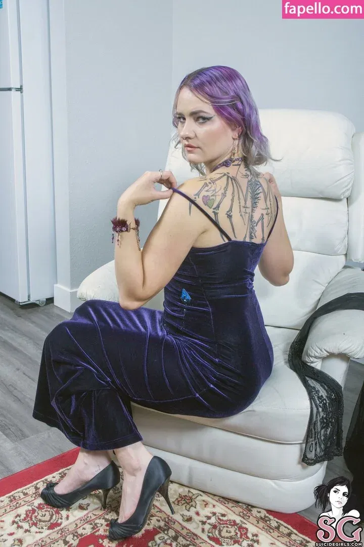 Wenchi Onlyfans Photo Gallery 