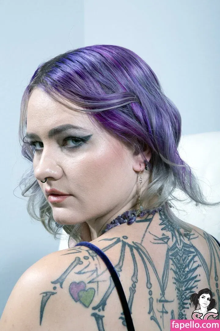 Wenchi Onlyfans Photo Gallery 