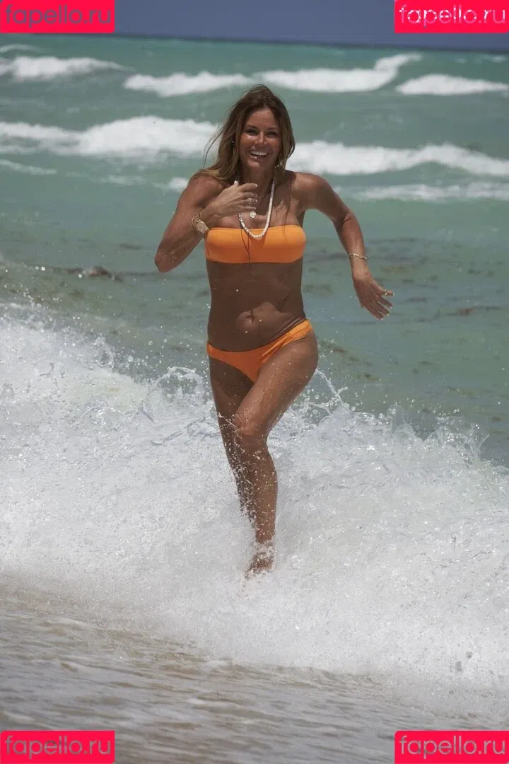 Kelly Bensimon Onlyfans Photo Gallery 
