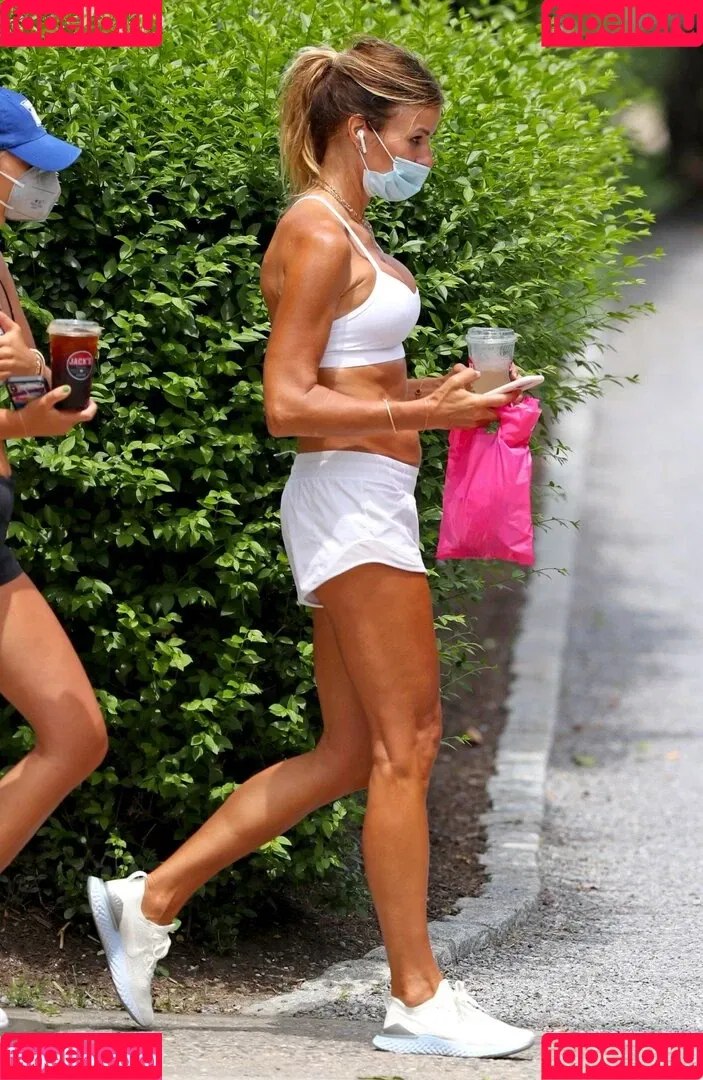 Kelly Bensimon Onlyfans Photo Gallery 