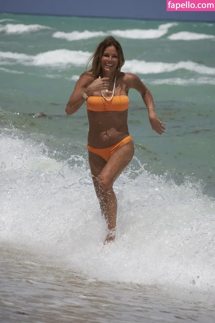 Kelly Bensimon Onlyfans Photo Gallery 