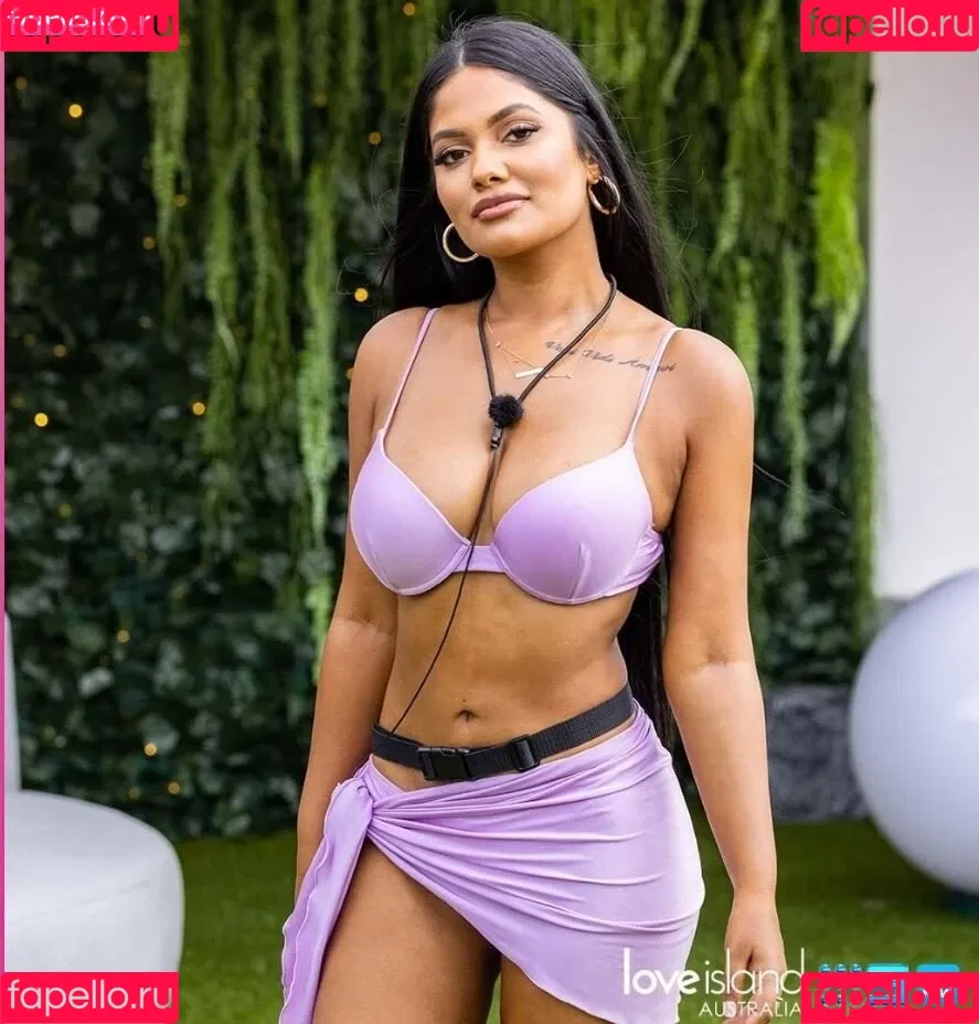 Ari Kumar Onlyfans Photo Gallery 
