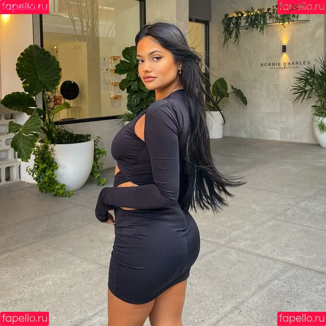 Ari Kumar Onlyfans Photo Gallery 