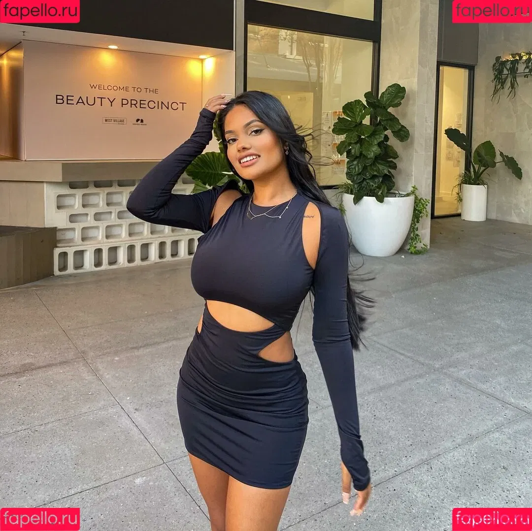 Ari Kumar Onlyfans Photo Gallery 