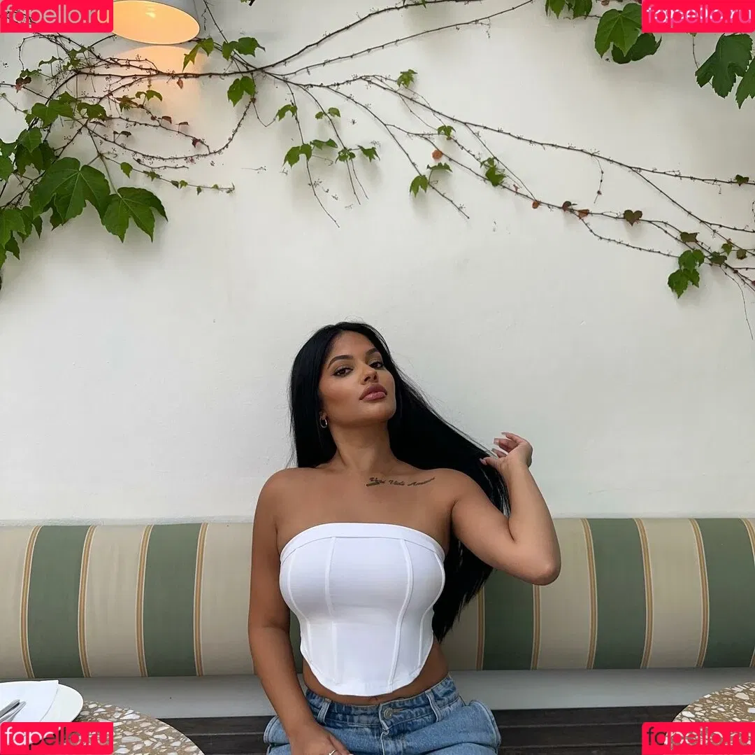 Ari Kumar Onlyfans Photo Gallery 