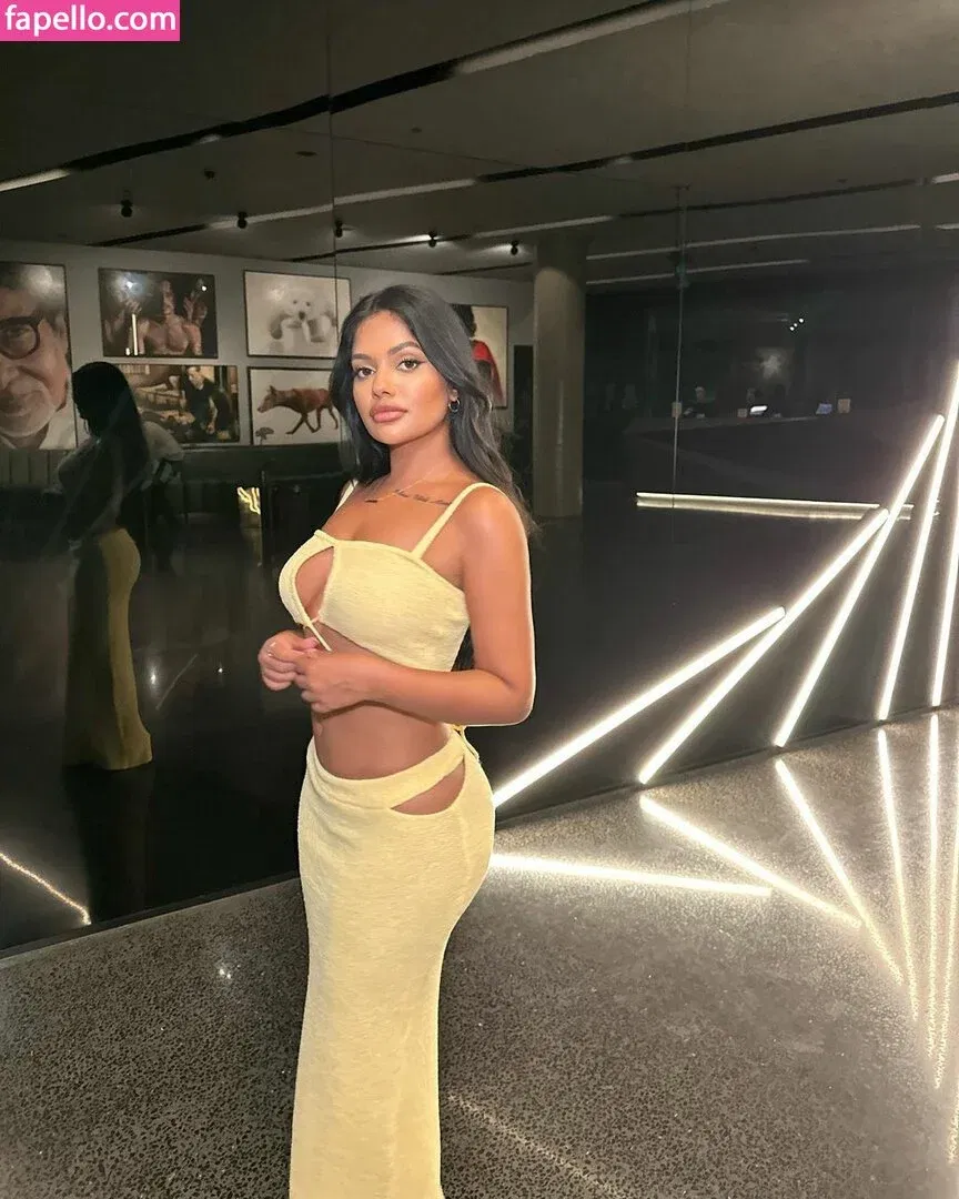 Ari Kumar Onlyfans Photo Gallery 