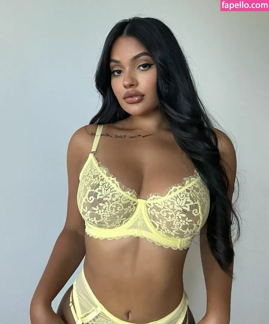 Ari Kumar Onlyfans Photo Gallery 