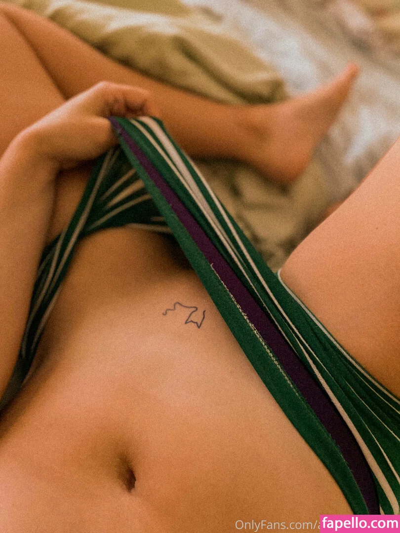 Arielle Scarcella Onlyfans Photo Gallery 