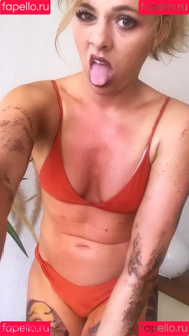 Yvonne Pferrer Onlyfans Photo Gallery 