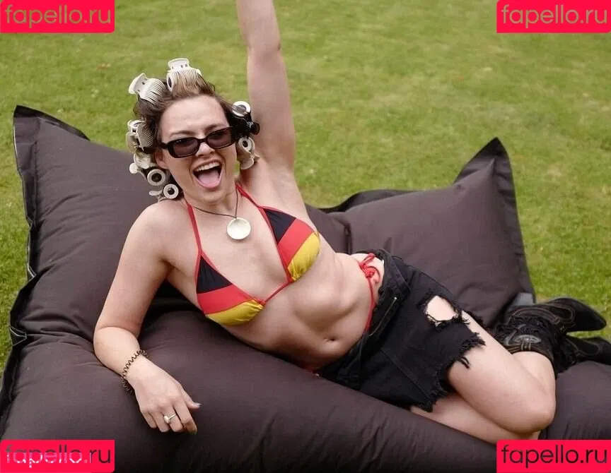 Yvonne Pferrer Onlyfans Photo Gallery 