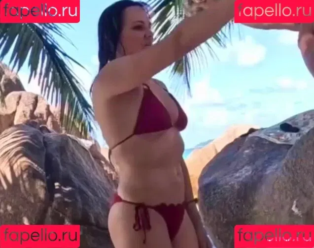 Yvonne Pferrer Onlyfans Photo Gallery 
