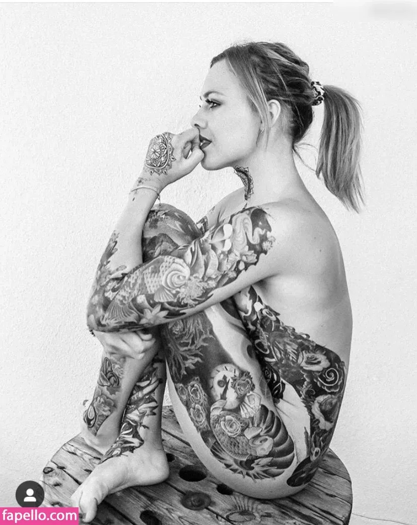 Yvonne Pferrer Onlyfans Photo Gallery 