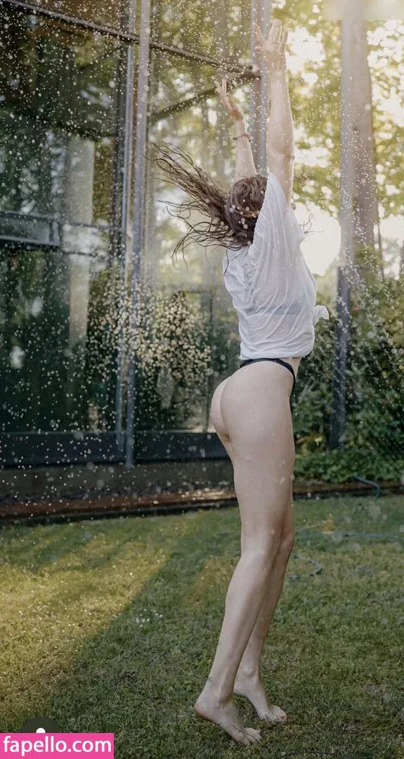 Yvonne Pferrer Onlyfans Photo Gallery 