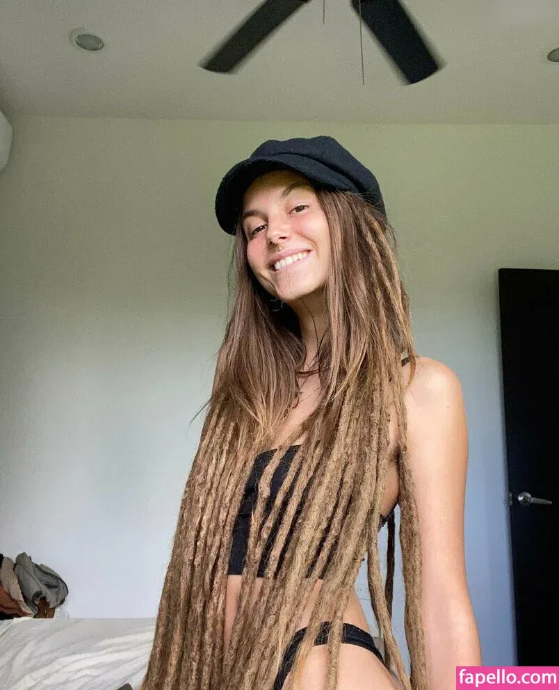 Kali Gayatri Onlyfans Photo Gallery 