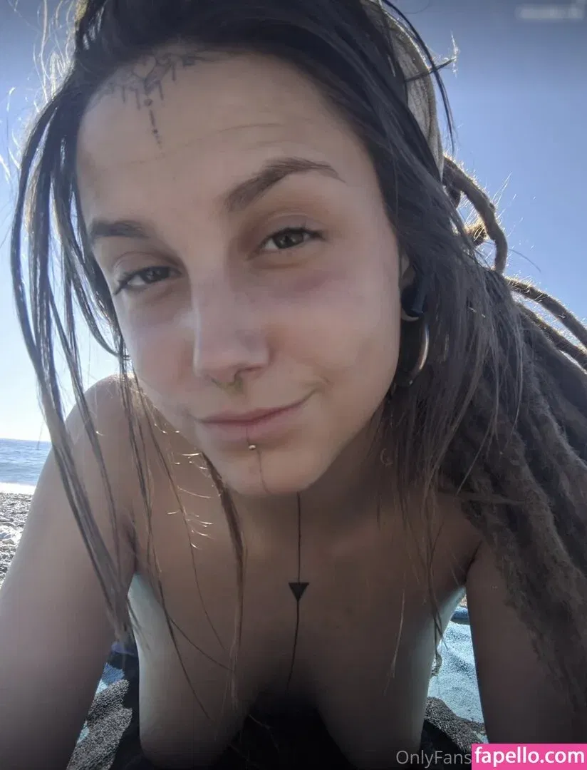 Kali Gayatri Onlyfans Photo Gallery 