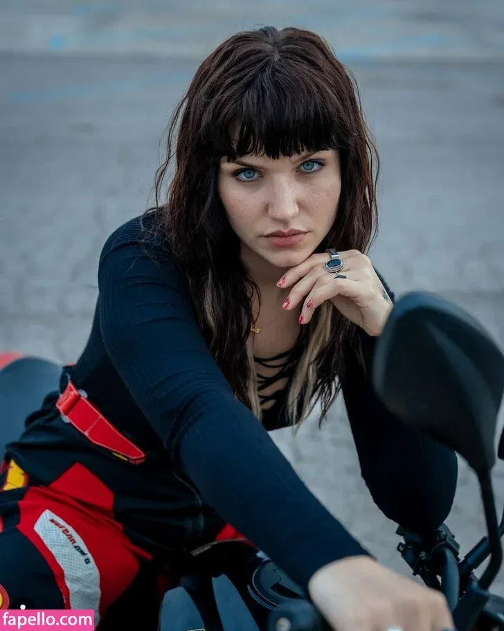 Mirela Balic Onlyfans Photo Gallery 