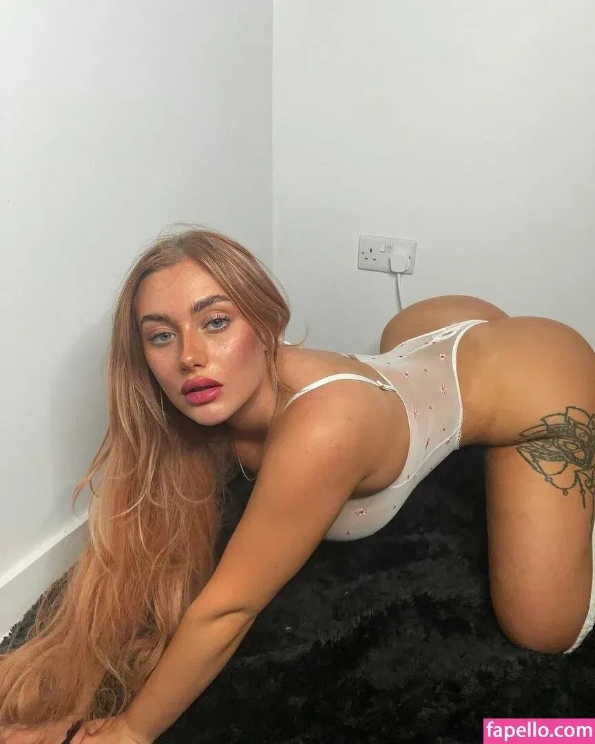 Rosie Harper Onlyfans Photo Gallery 