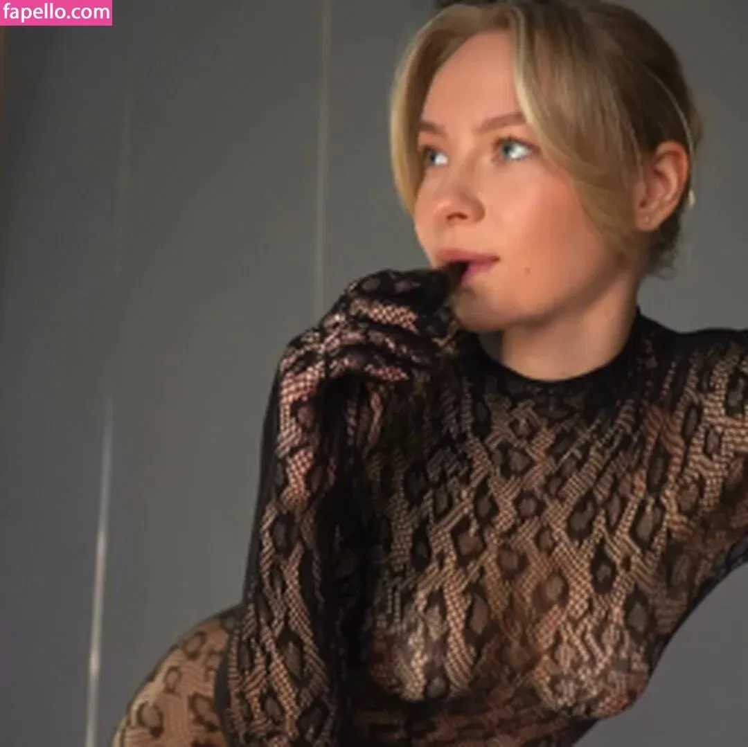 snow_is_falling Onlyfans Photo Gallery 