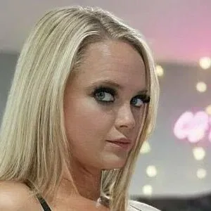 cjhotwife Onlyfans Photo Gallery 