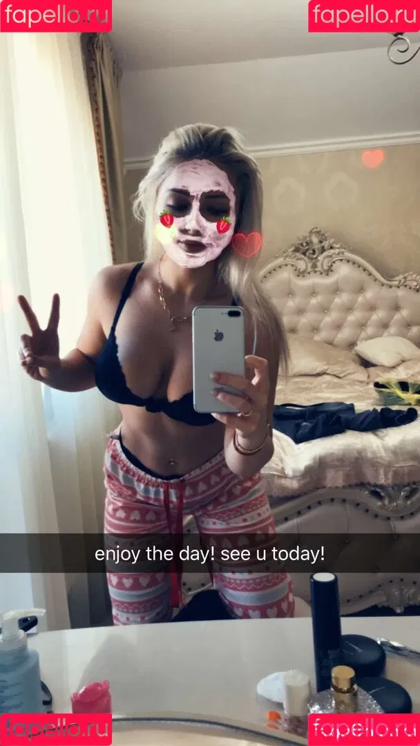 InnocentBaby9 Onlyfans Photo Gallery 