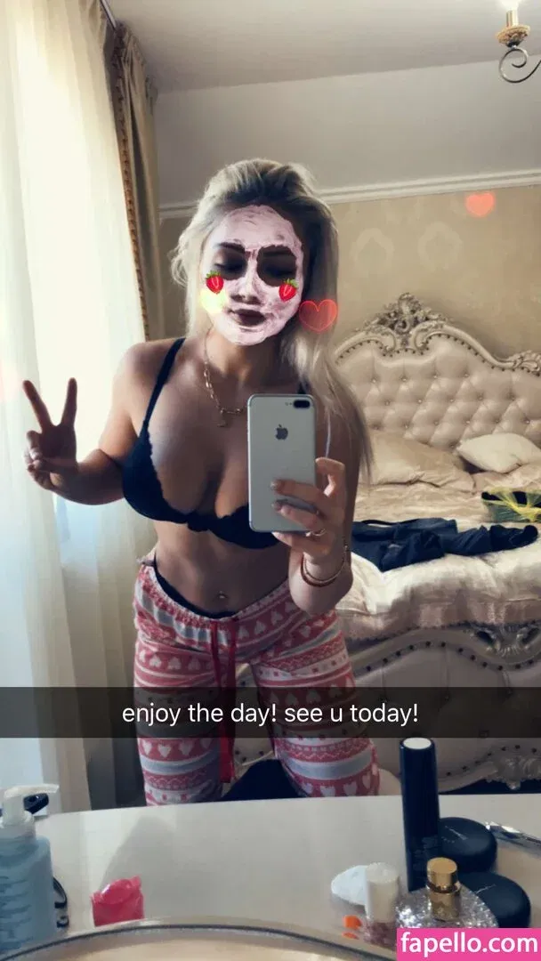 InnocentBaby9 Onlyfans Photo Gallery 