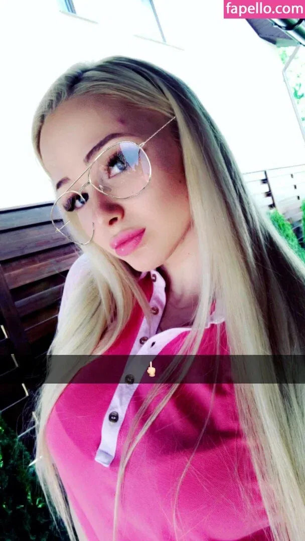 InnocentBaby9 Onlyfans Photo Gallery 