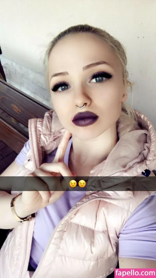 InnocentBaby9 Onlyfans Photo Gallery 