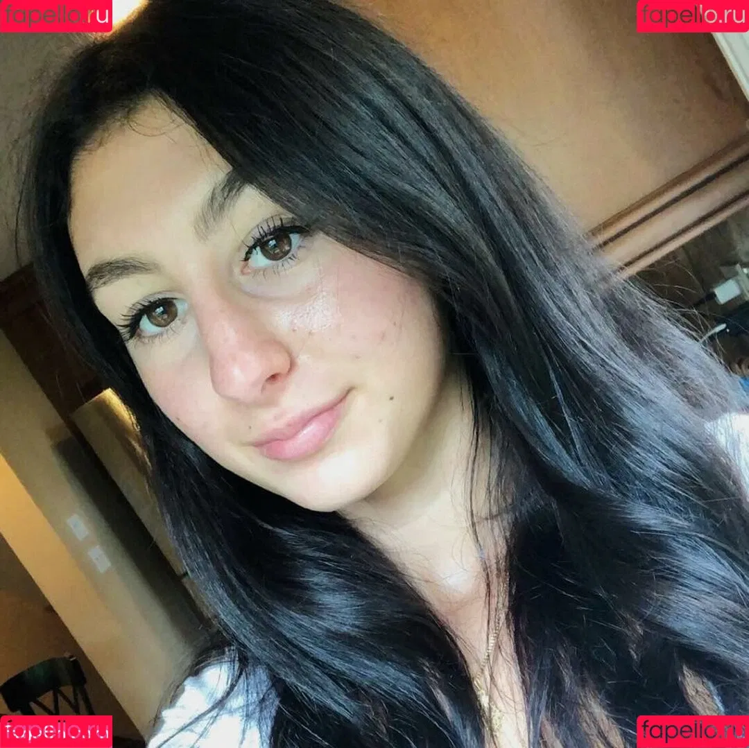 Mia Pitruzzello Onlyfans Photo Gallery 