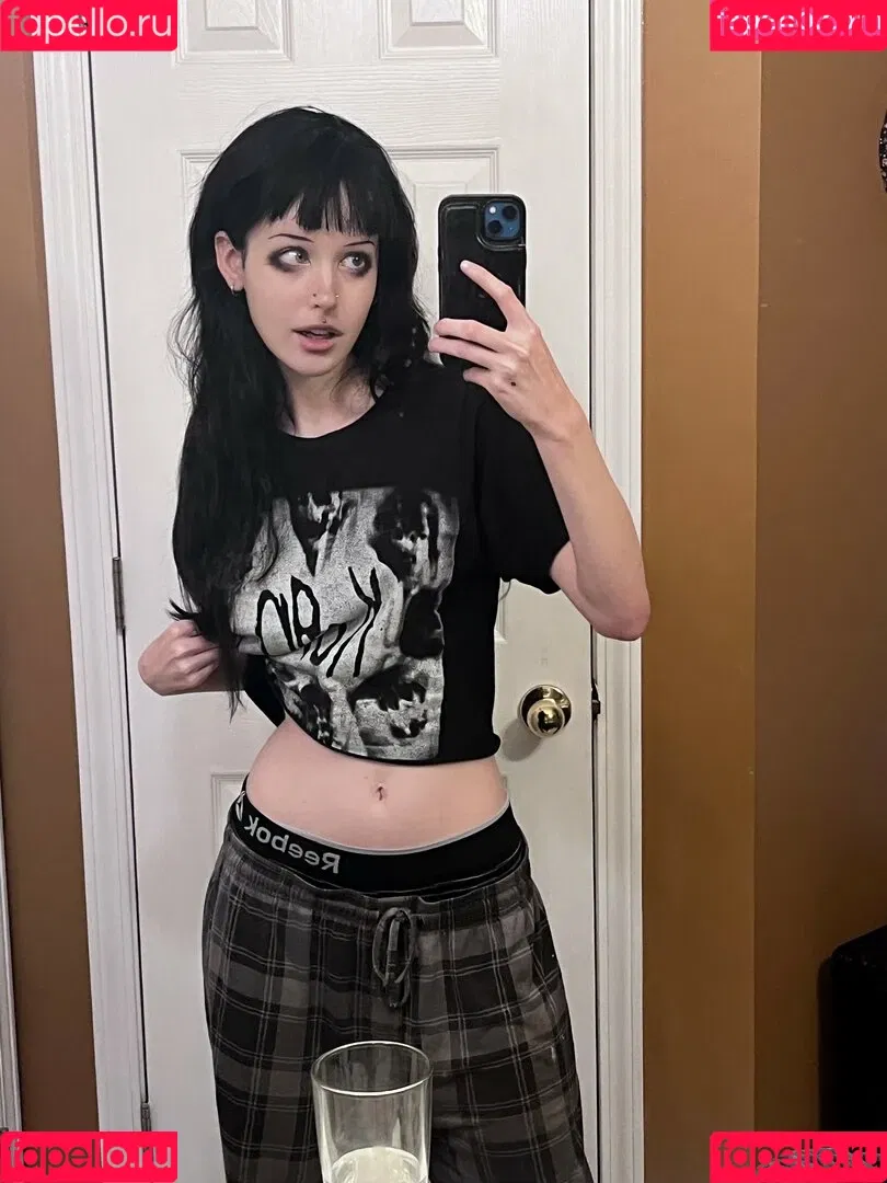 Gutknot Onlyfans Photo Gallery 