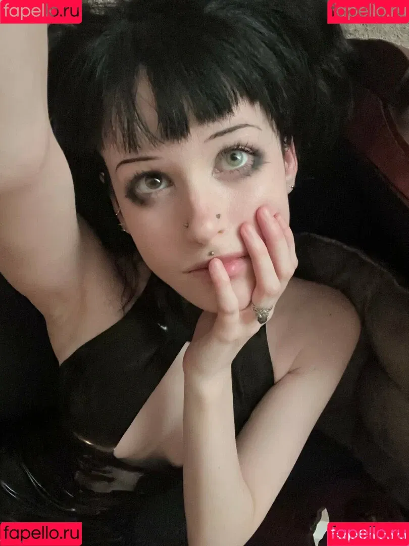 Gutknot Onlyfans Photo Gallery 