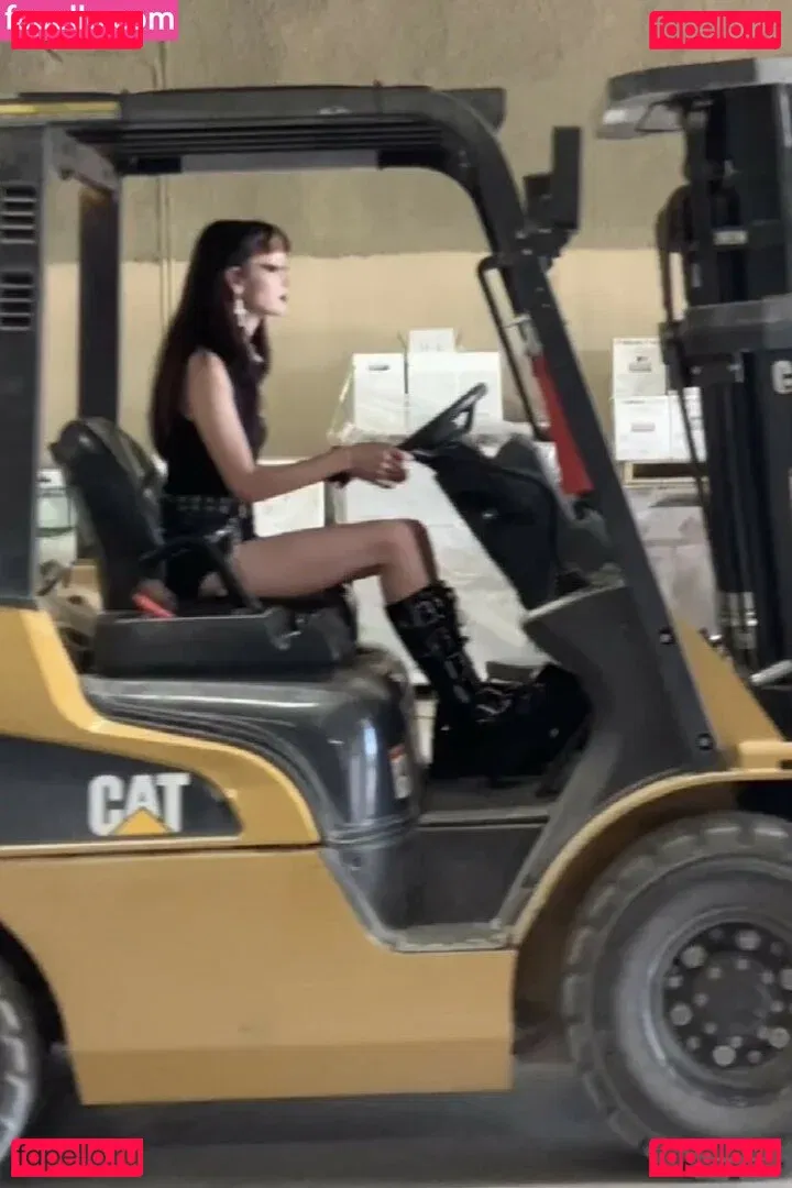 Gutknot Onlyfans Photo Gallery 