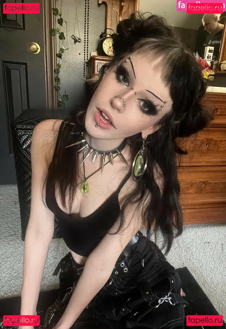 Gutknot Onlyfans Photo Gallery 