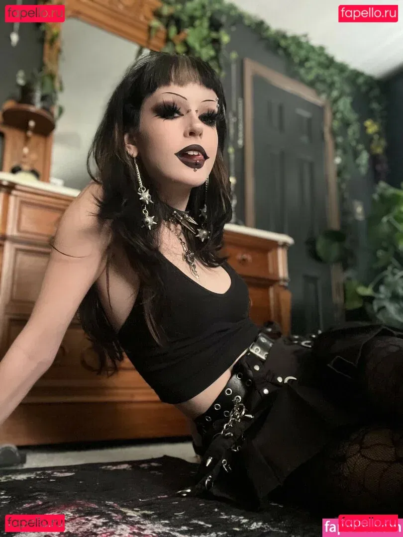 Gutknot Onlyfans Photo Gallery 