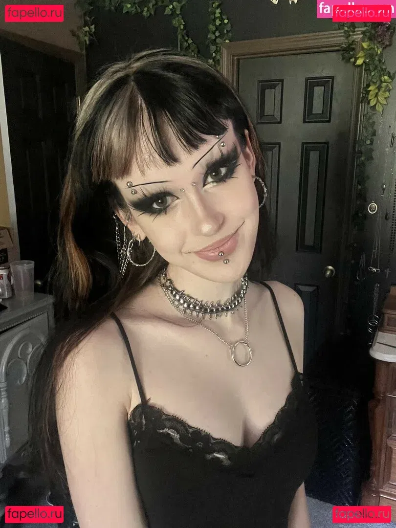 Gutknot Onlyfans Photo Gallery 