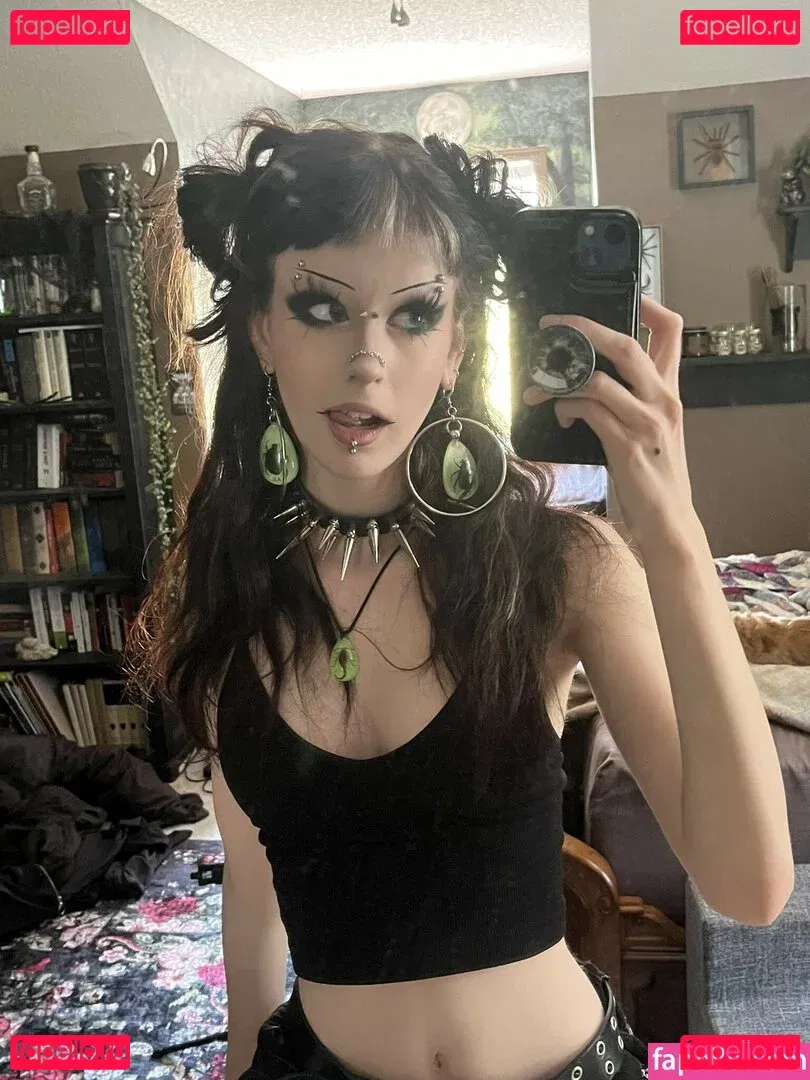 Gutknot Onlyfans Photo Gallery 