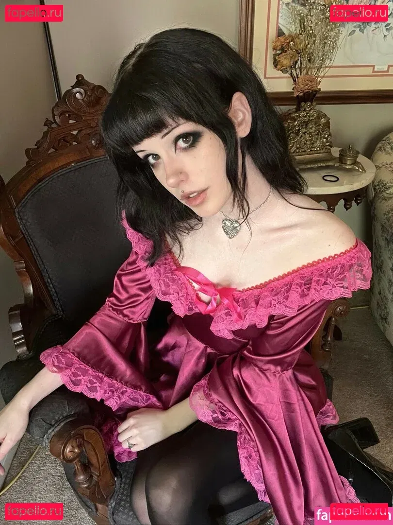 Gutknot Onlyfans Photo Gallery 