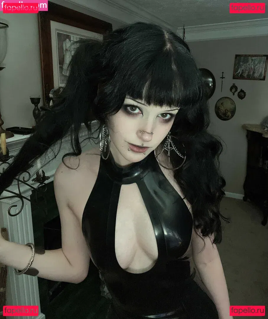 Gutknot Onlyfans Photo Gallery 