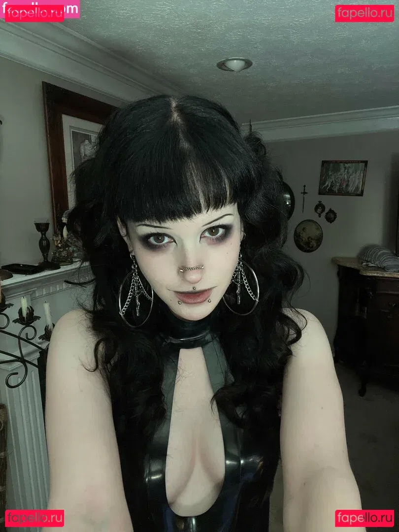 Gutknot Onlyfans Photo Gallery 