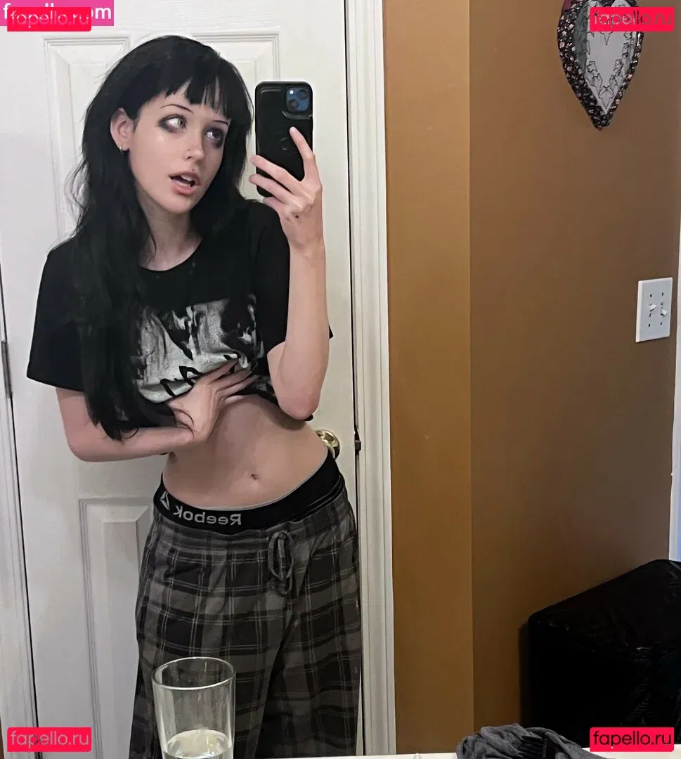 Gutknot Onlyfans Photo Gallery 