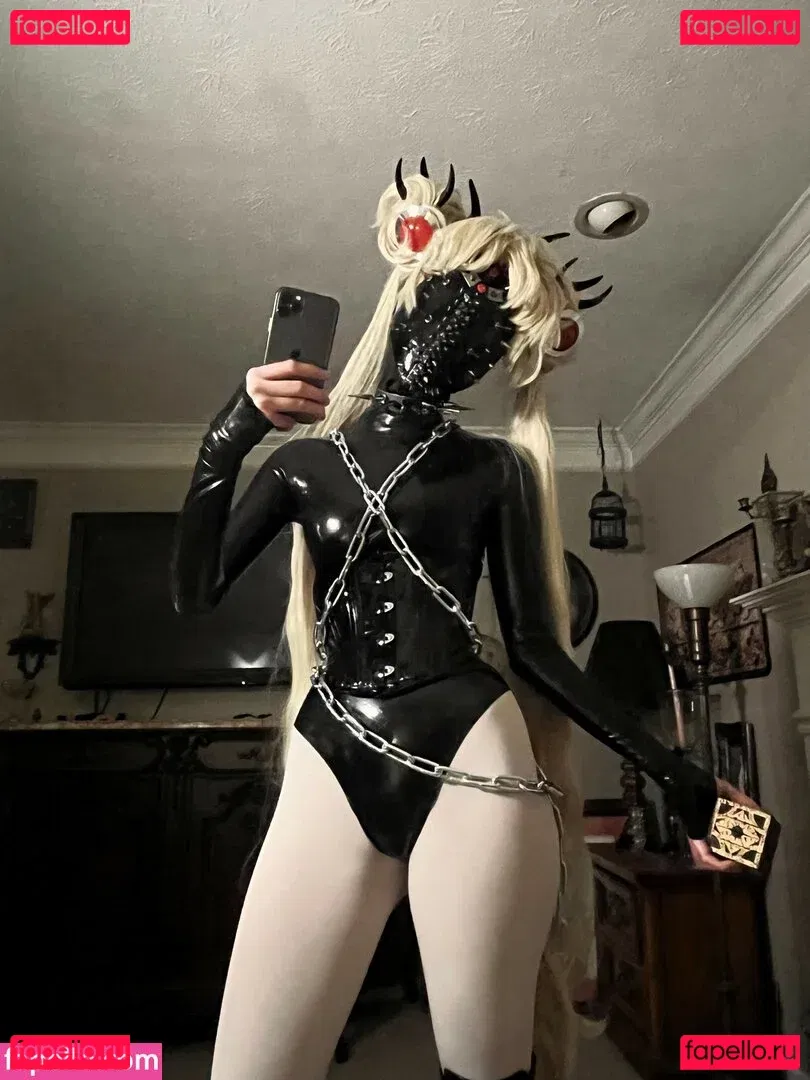 Gutknot Onlyfans Photo Gallery 