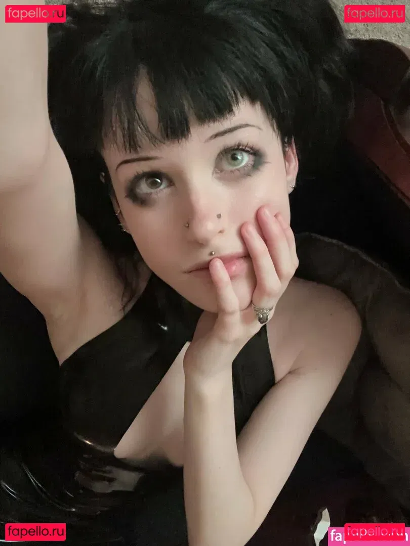 Gutknot Onlyfans Photo Gallery 