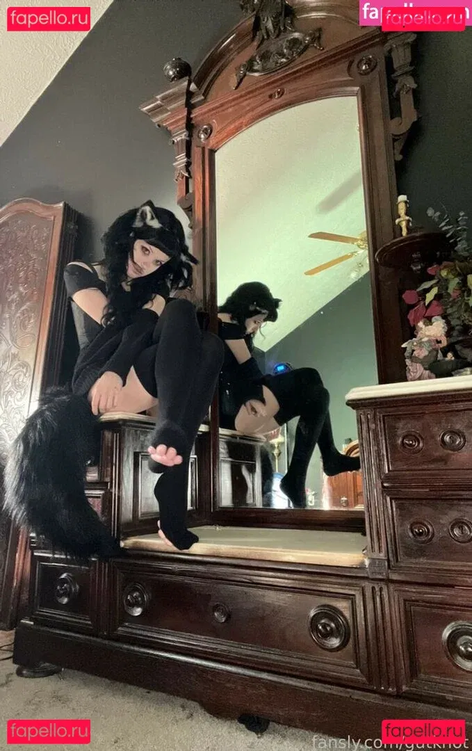 Gutknot Onlyfans Photo Gallery 