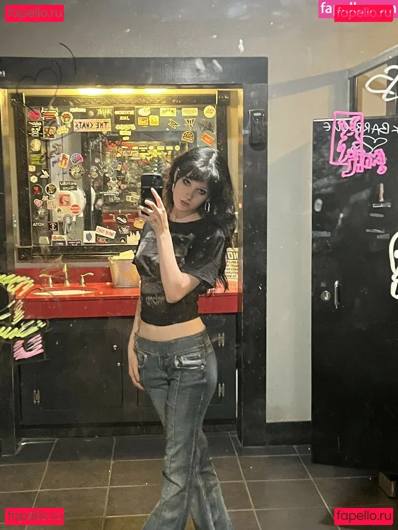 Gutknot Onlyfans Photo Gallery 