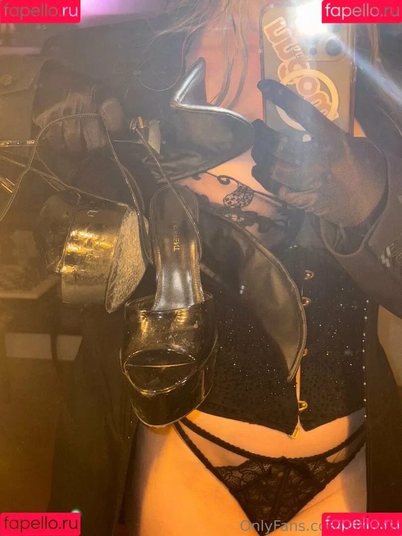 lilys-art Onlyfans Photo Gallery 