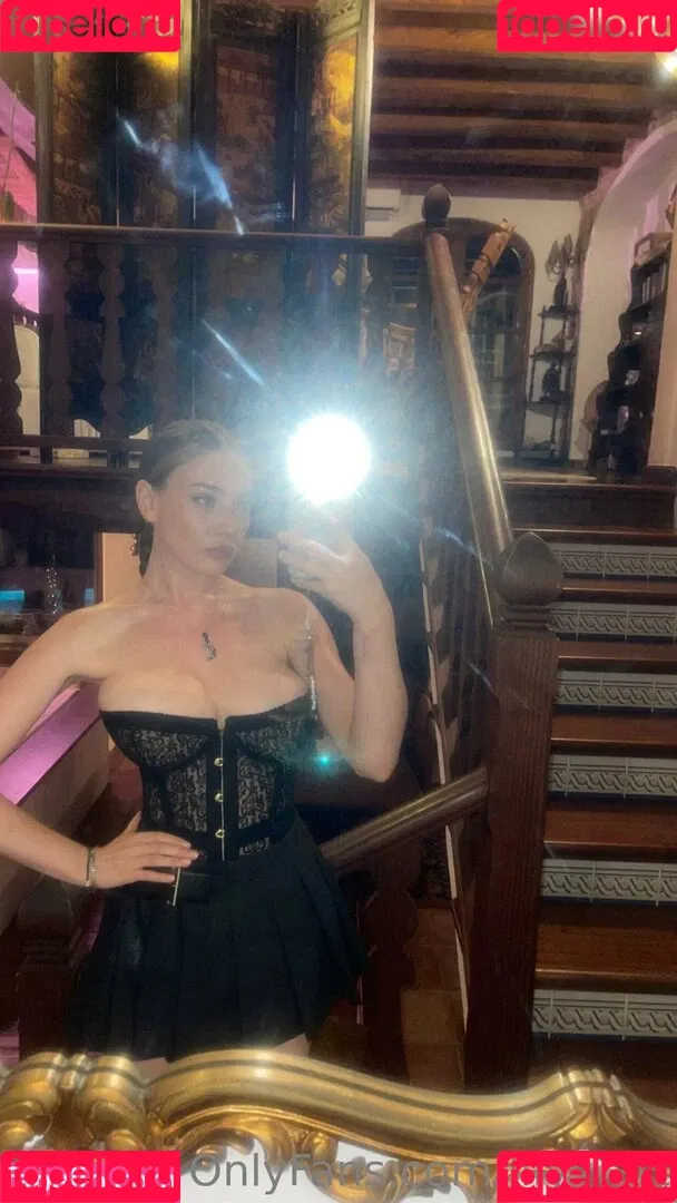 lilys-art Onlyfans Photo Gallery 